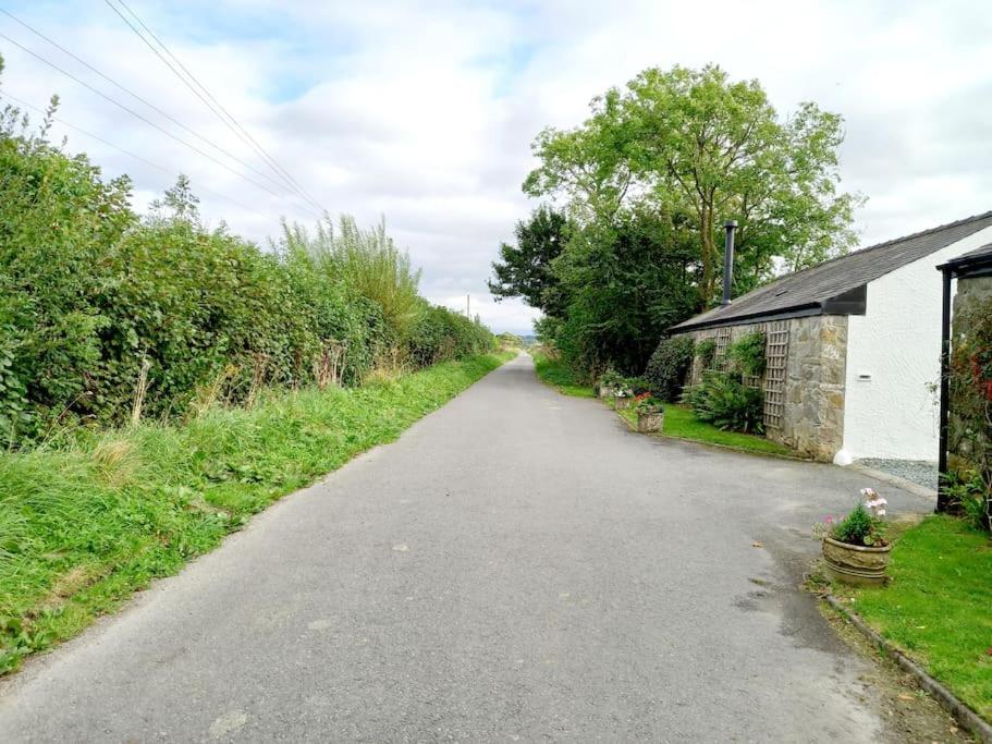 Rhos Y Bel Cottage Angelsey Llangadwaladr  Экстерьер фото