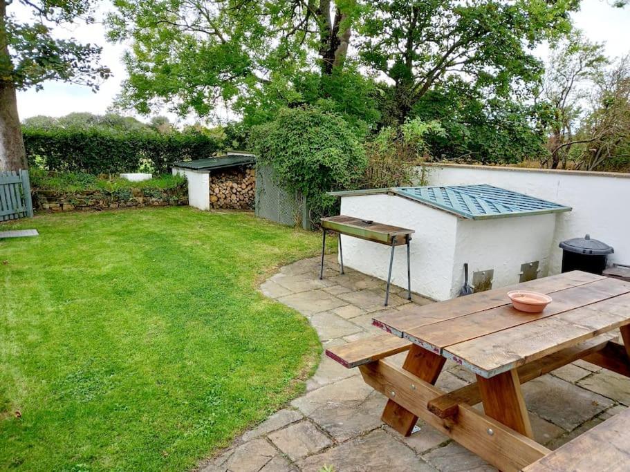 Rhos Y Bel Cottage Angelsey Llangadwaladr  Экстерьер фото