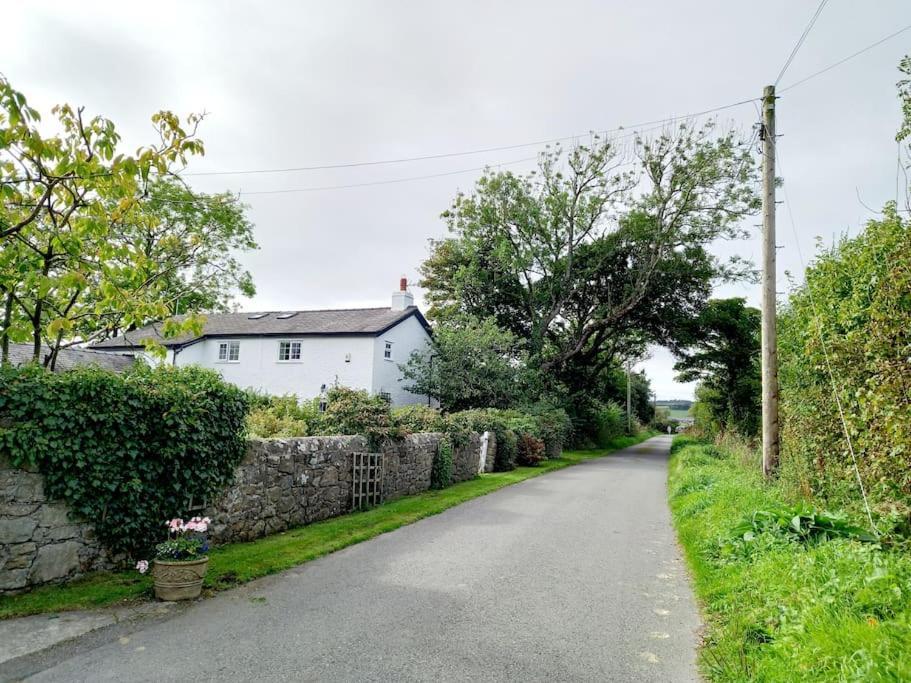 Rhos Y Bel Cottage Angelsey Llangadwaladr  Экстерьер фото